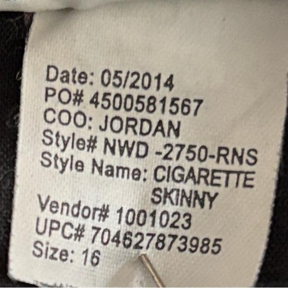 Nine West Cigarette Jeans, Size 16r/33, Dark Wash Blue Denim - Picture 14 of 14
